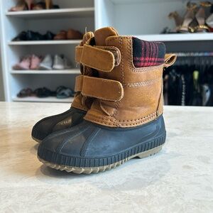Gap toddler boots size 7T/8T 3M thinsulate insulation